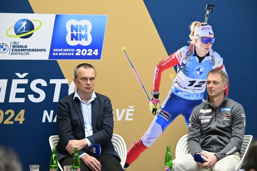 Biatlonisté finišují s přípravou MS v Novém Městě, starosti jim dělá počasí