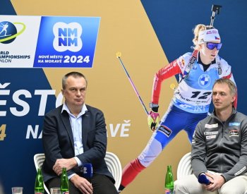 Biatlonisté finišují s přípravou MS v Novém Městě, starosti jim dělá počasí
