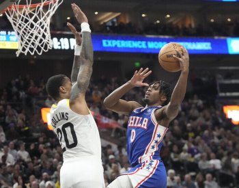 Oslabení Lakers senzačně vyhráli v Bostonu, Maxey táhl Philadelphii 51 body