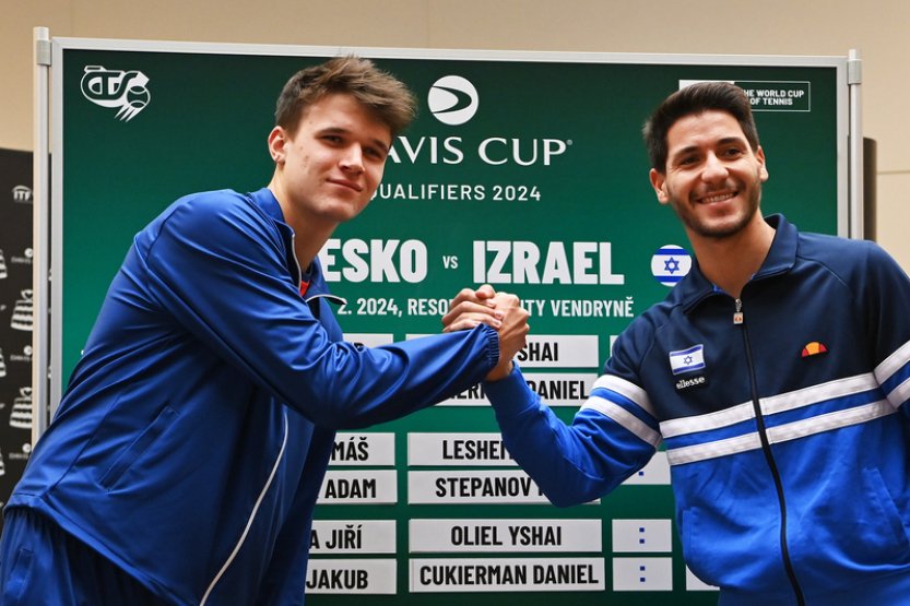 Menšík se těší v Davis Cupu proti Izraeli na domácí prostředí, podpora ho nabíjí