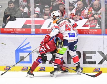 Sparta vyhrála ve šlágru kola v Pardubicích a snížila ztrátu na Dynamo