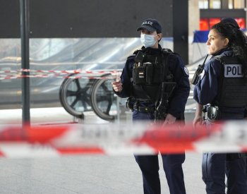 Na pařížském nádraží Gare de Lyon útočník pobodal tři lidi