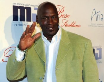 Jordanových šest bot z šesti finále se prodalo za osm milionů dolarů