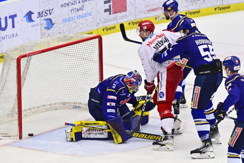 Hradec Králové po měsíci vyhrál za tři body, Pařík se uvedl čistým kontem