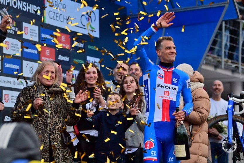 Od začátku to bylo emotivní, je to jako jít do důchodu, řekl loučící se Štybar