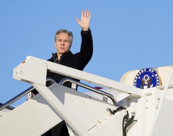 Blinken přiletěl na Blízký východ, čekají ho jednání o Gaze i eskalaci bojů