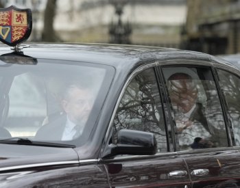 Britský král Karel III. se poprvé od oznámení o rakovině objevil na veřejnosti