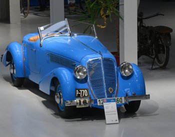 Muzeum v Olomouci získalo roadster, ve kterém jezdil Vlasta Burian