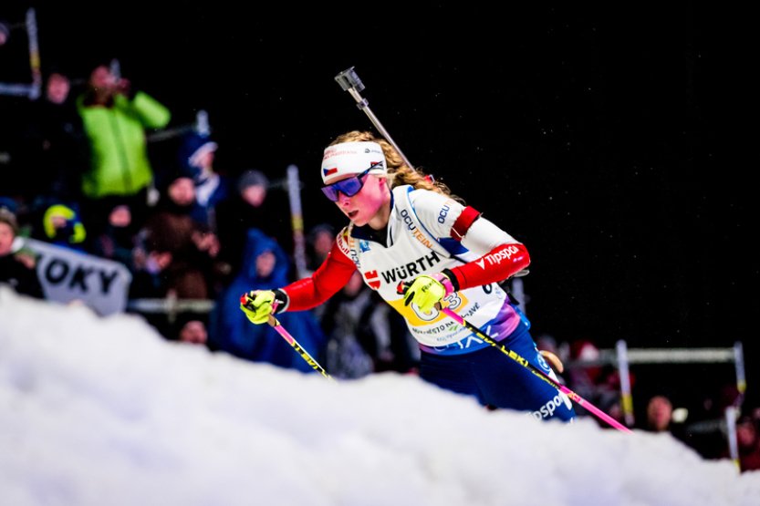 Davidovou závod smíšených štafet na trati bolel, ocenila vytrvalé fanoušky