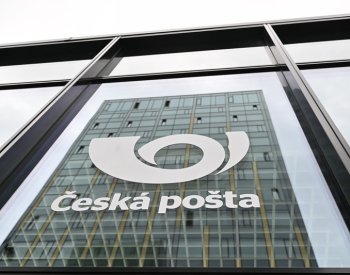 Česká pošta za loňský rok snížila ztrátu o miliardu korun zhruba na 700 mil. Kč