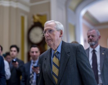 Republikánští lídři v obou komorách Kongresu čelí odporu stranických kolegů