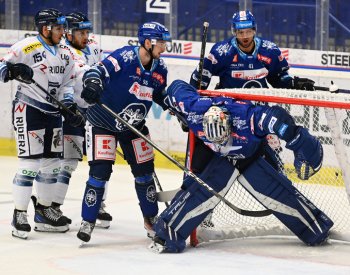 Hokejisté Kladna se pokusí proti Vítkovicím ukončit sérii porážek