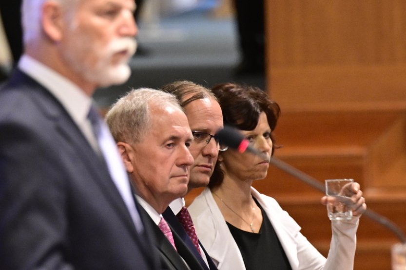 Baxa, Wintr a Zemanová budou ústavními soudci, Senát je schválil