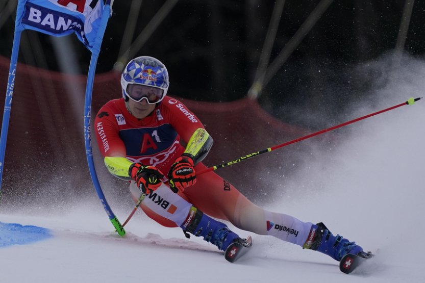 Suverén SP lyžařů Odermatt vyhrál v Bansku i šestý obří slalom v sezoně