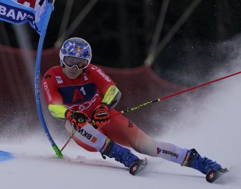Suverén SP lyžařů Odermatt vyhrál v Bansku i šestý obří slalom v sezoně