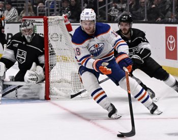 Rittich vychytal v NHL po třech letech nulu, Vaněček inkasoval až v prodloužení