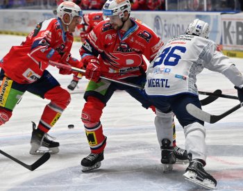 Dynamo otočilo duel v Plzni a zvýšilo náskok v čele