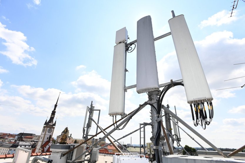 Analýza: Pokrytí 5G internetem je v Česku dobré, má ho 96 procent obyvatel