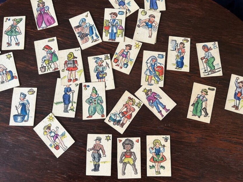 Školáci mohou dokončit hru Černý Petr, kterou vytvořil neznámý autor v Terezíně