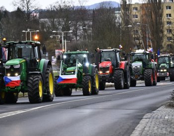 Farmáři v pondělí zablokují magistrálu v Praze, chtějí odstoupení od Green Dealu