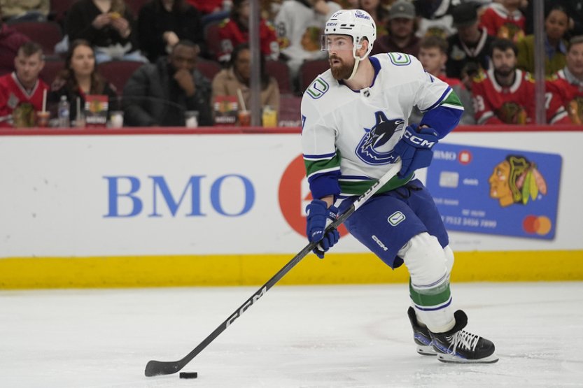 Hronek a Pastrňák si připsali v NHL dvě asistence