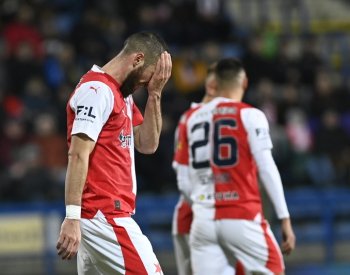 Fotbalisté Slavie remizovali ve Zlíně 1:1 a na Spartu ztrácejí čtyři body