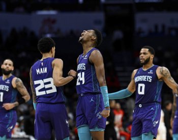 Krejčí si poprvé v sezoně zahrál v NBA, Atlanta podlehla v Charlotte