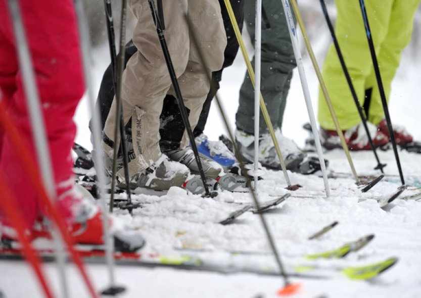 České matce hrozí v Itálii trest, protože nechala své děti v autě a šla lyžovat