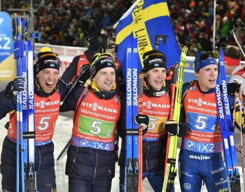 Švédští biatlonisté překvapivě vyhráli štafetu na MS, Češi dojeli sedmí