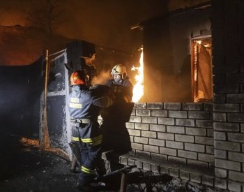 Při úderu ruského dronu na dům v Sumské oblasti zemřelo pět lidí, uvedly úřady