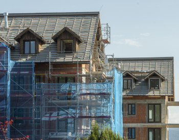 Průzkum: Nový stavební zákon vzbuzuje obavy u více než poloviny stavebníků