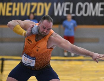 Staněk skončil v Nehvizdech třetí, vyhrál novozélandský favorit Walsh