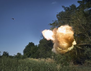 DPA: Dánsko pořídí spolu s Českem pro Ukrajinu 15.000 dělostřeleckých granátů