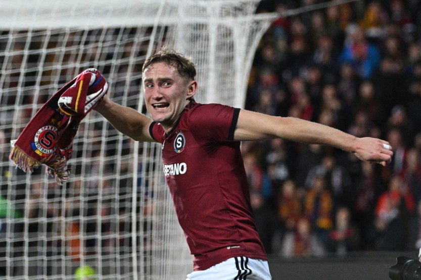 Kuchta věnoval gól proti Galatasarayi manželce a dceři