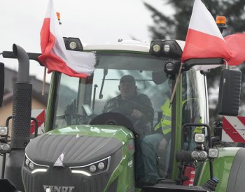 EU odblokuje 137 miliard eur z fondů pro Polsko, oznámila von der Leyenová