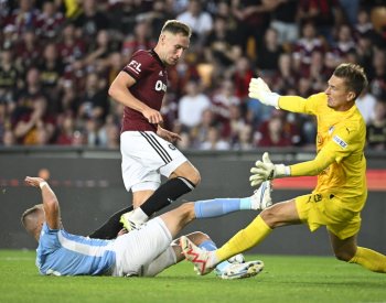 Fotbalisté Sparty se v lize představí na Slovácku, Slavia bude hostit Pardubice