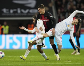 Fotbalisté Leverkusenu vedou po výhře nad Mohučí bundesligu o 11 bodů