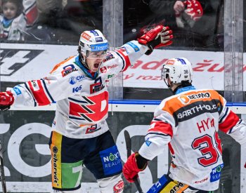 Hokejisté Pardubic ovládli i čtvrté východočeské derby sezony, rozhodl Sedlák