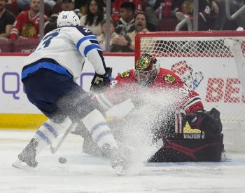 Mrázek neodvrátil prohru Chicaga, Minnesota zdolala Edmonton