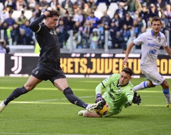 Juventus díky Ruganiho gólu v nastavení zdolal v italské lize Frosinone