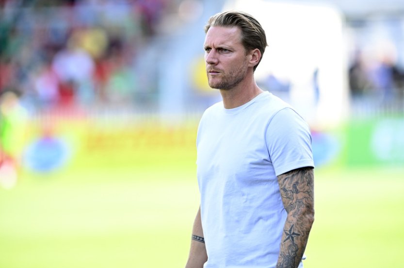 Jasná červená karta, řekl pardubický trenér o zákroku Kairinena na Hlavatého