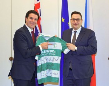 Lipavský v Austrálii připomněl turné Bohemians, z něhož mají klokana ve znaku