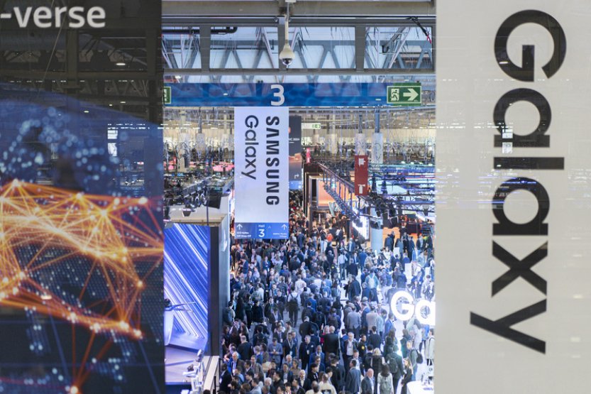 Samsung představí na veletrhu chytrý prsten, Lenovo notebook s průhlednou obrazovkou