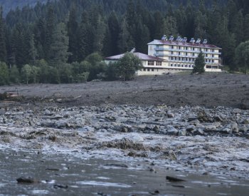 Bilance sesuvu půdy v Gruzii stoupla na 17 obětí