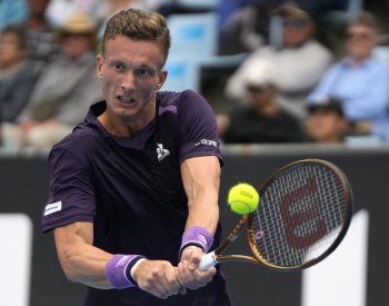 Lehečka porazil v 1. kole turnaje v Dubaji ve třech setech Fucsovicse