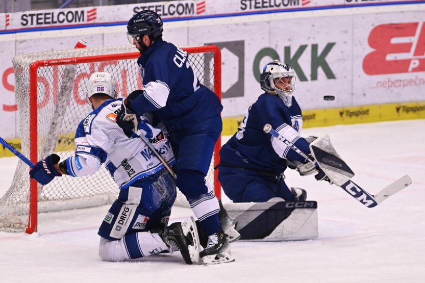 Vítkovice zdolaly Kometu 2:0 a derou se do první osmičky