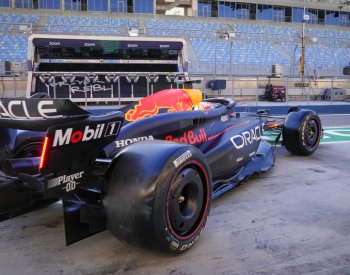 V Bahrajnu startuje nový ročník F1, favorit Verstappen cílí na čtvrtý titul