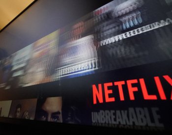 Mezi placenými video službami v ČR loni vedl Netflix, následovalo Voyo