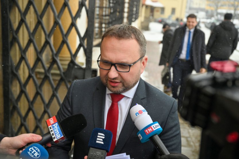 Jurečka chce odklad povinnosti odvodů u dohod z práce na 1. leden 2025