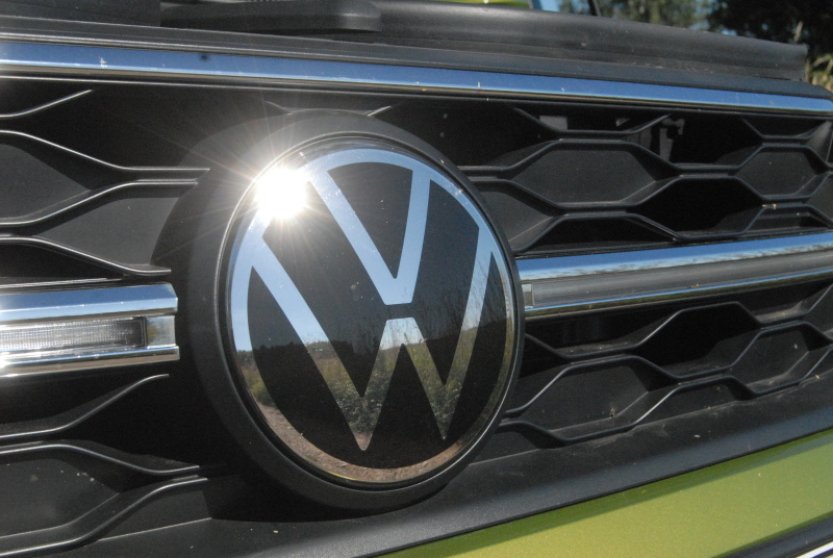 Volkswagen loni mírně zvýšil provozní zisk, letos čeká pomalejší růst tržeb